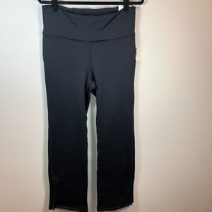 Old Navy Womens Cozecore Flare High Rise Go Dry Leggings Black Zip Leg NEW Large